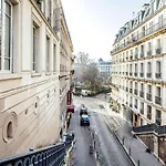 Ibis Styles Paris Cadet Lafayette