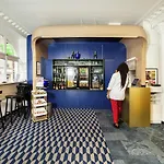 Ibis Styles Paris Cadet Lafayette