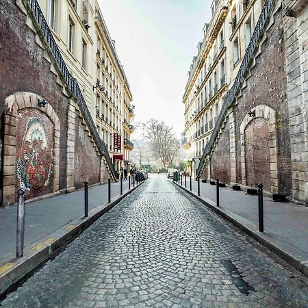 Hotel Ibis Styles Cadet Lafayette Parigi